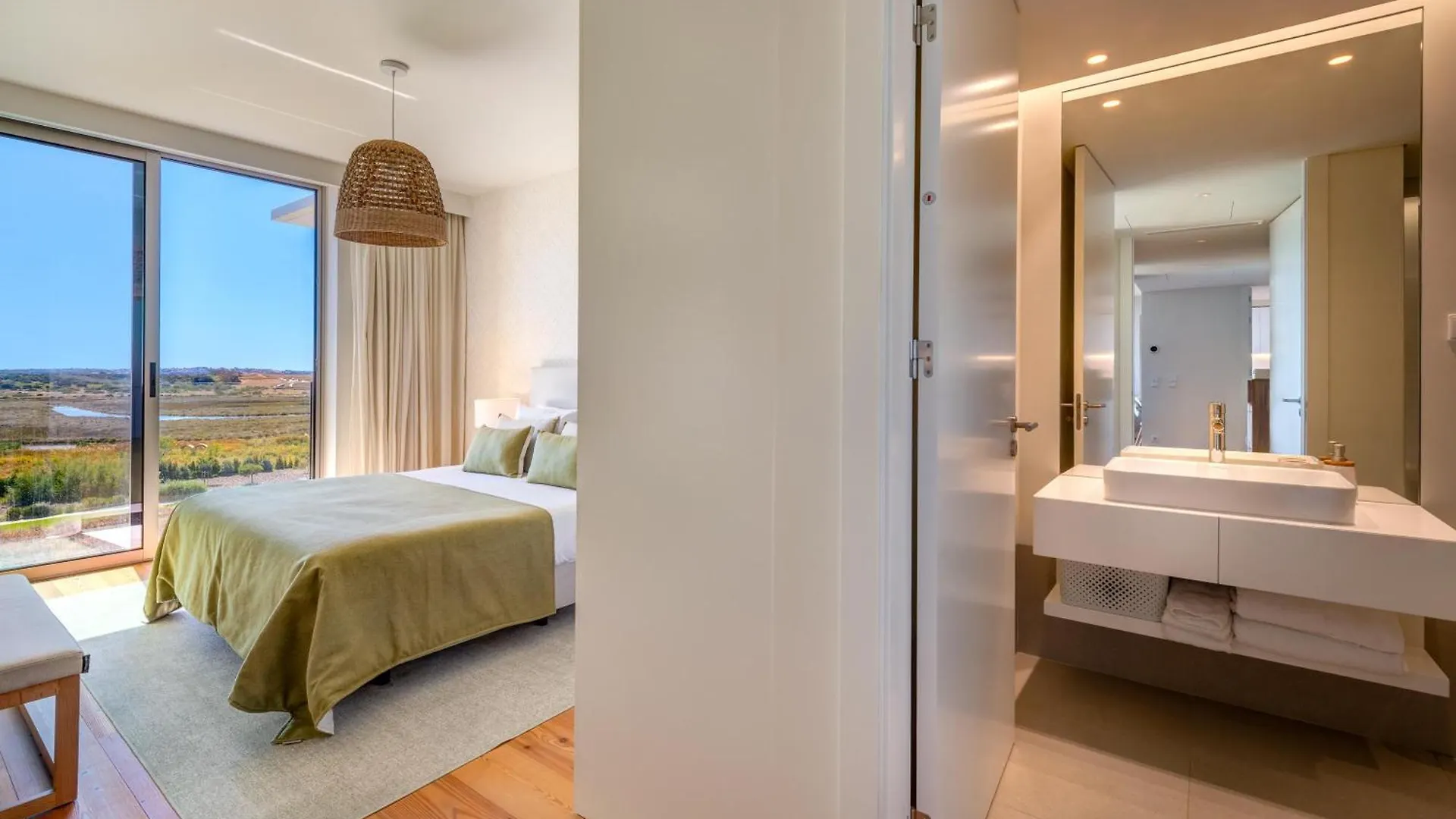 Apartamento Cond Bayline - T2 - Spa - Gym - Beach - Carapau - By Bedzy Armação de Pêra