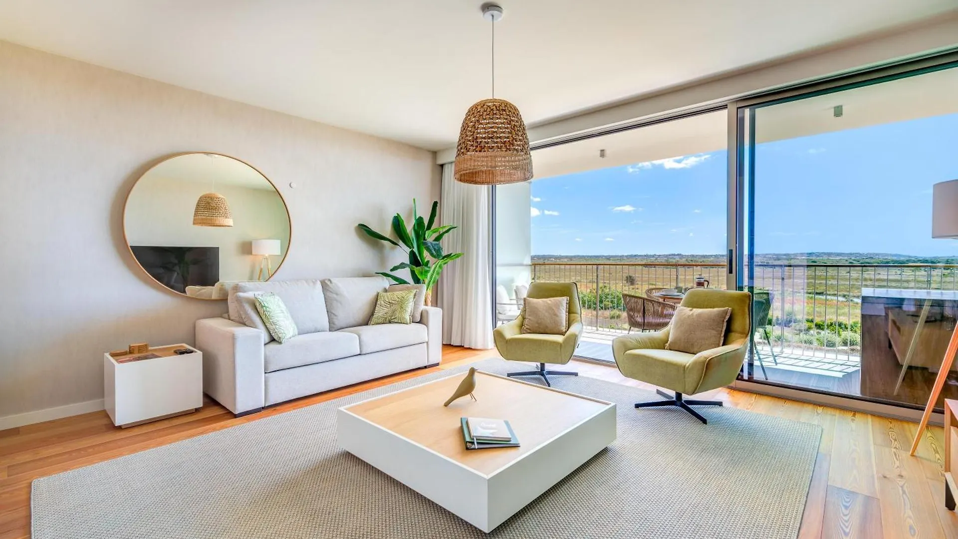 Cond Bayline - T2 - Spa - Gym - Beach - Carapau - By Bedzy Armação de Pêra